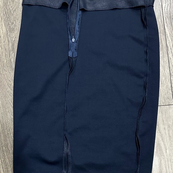 ✨ Dark Teal Moleskin Stretch Straight Skirt – Size 40 (New Without Tags) ✨ - Picture 10 of 11